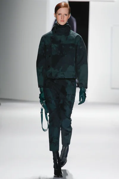 Look 24